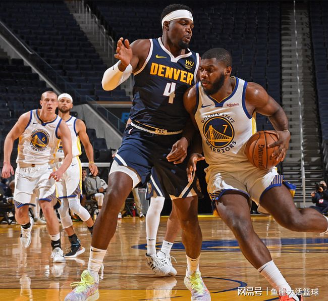 包含今晨丹佛掘金备战英超，外线爆发细节曝光，态度坚定，团队化学反应显著的词条