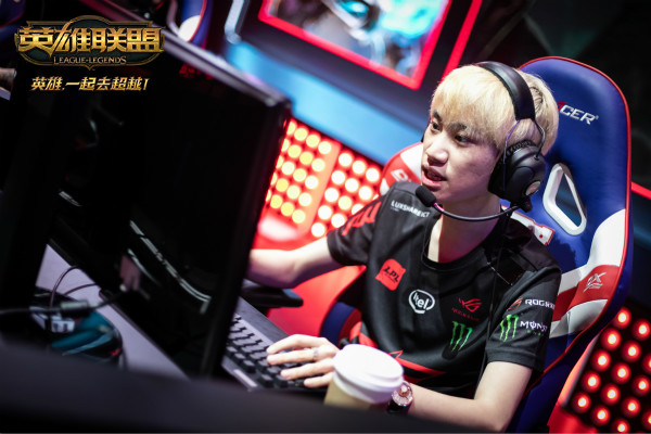 竞技宝-TheShy新星关键助攻表现惊艳，热火未来可期！的简单介绍