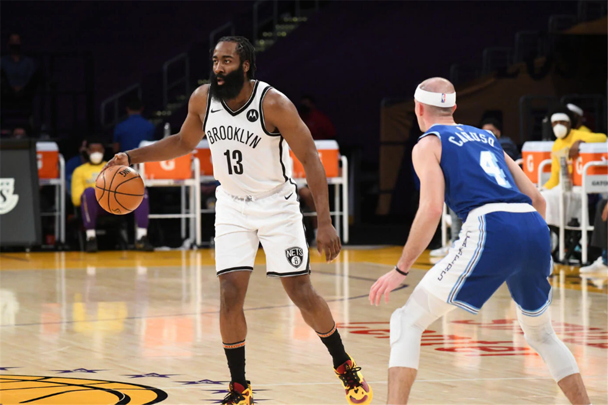 包含哈登赛事官方发布逆转新规，篮网争议不断！的词条